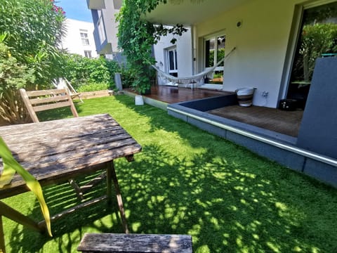 Appartement moderne 6 personnes terrasse et jardin Apartment in Castelnau-le-Lez