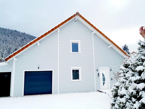 Property building, Natural landscape, Winter, Billiard, Darts, Skiing, Table tennis, Mountain view, washing machine