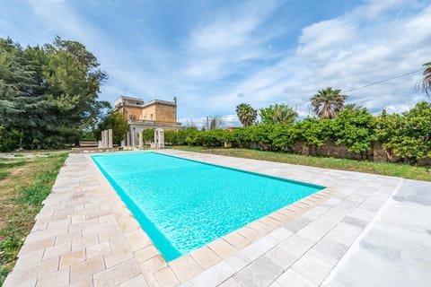 Villa Vallone Luxury With Pool - Happy Rentals Apartment in Galatina