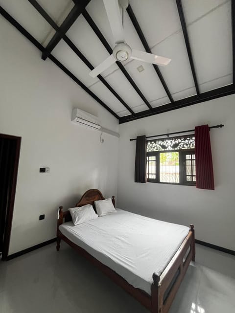 Hema Holiday Apartment Apartment in Galle
