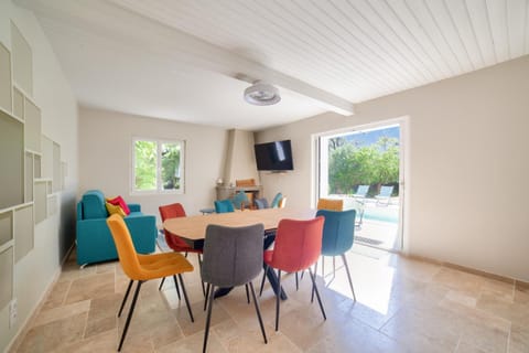 Piscine & accès à la réserve de la Belle-Henriette House in La Faute-sur-Mer