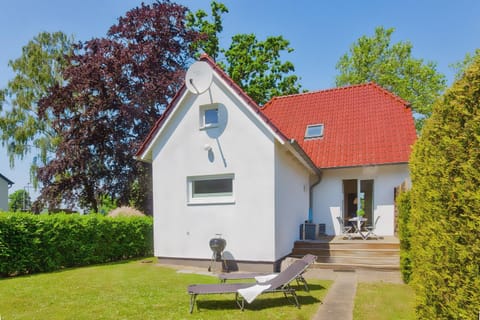 Haus Lizard ( Eichholzweg 4) House in Heiligenhafen