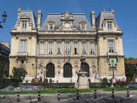 Neuilly-sur-Seine Magnifique Appartement Terrasse Apartment in Levallois-Perret