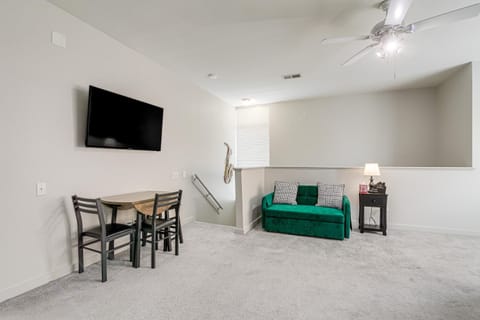 WFH-Friendly Memphis Studio Near Hospitals and Dtwn! Apartment in Memphis