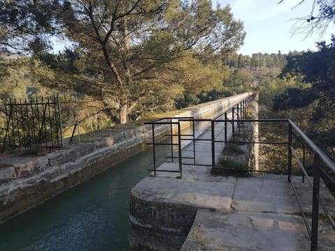 Superbe maison avec vue imprenable Apartamento in Fontaine-de-Vaucluse