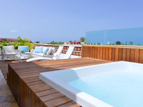 Hot Tub, Sea view