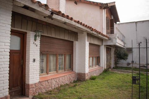 Casa Ita y Nestor House in Viedma