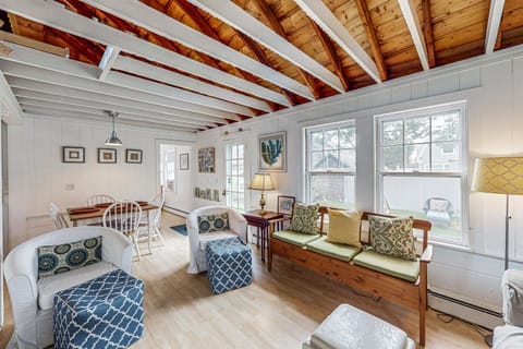 Pocasset Heights Hideaway Casa in Pocasset