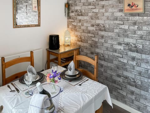 The Roost Retreat House in Bedale Beck