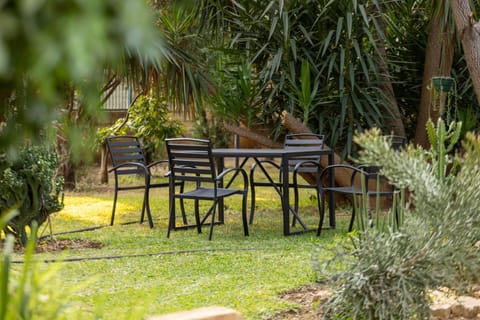 Dining area, Garden view