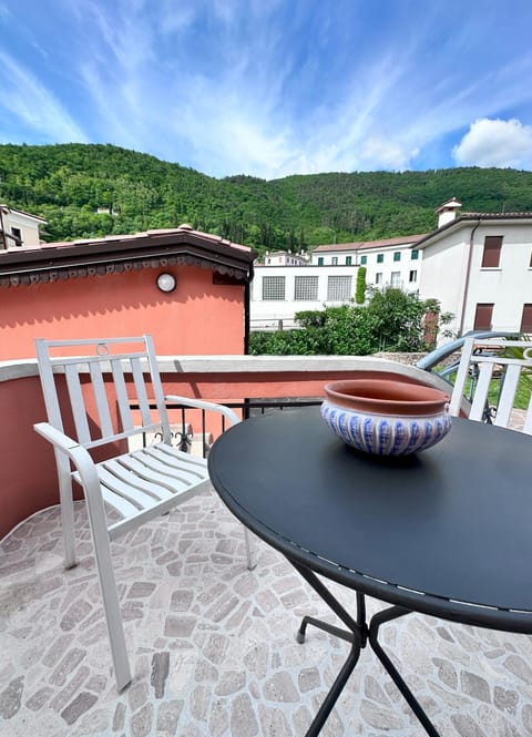 View (from property/room), Balcony/Terrace