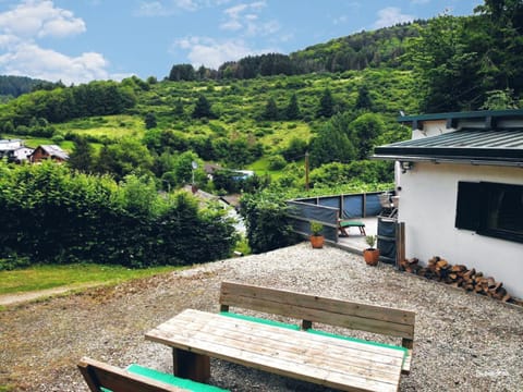 Uriges Jagdcottage mit Talblick im Hunsrück House in Trier-Saarburg