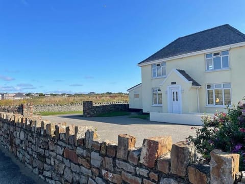 Property building, Natural landscape