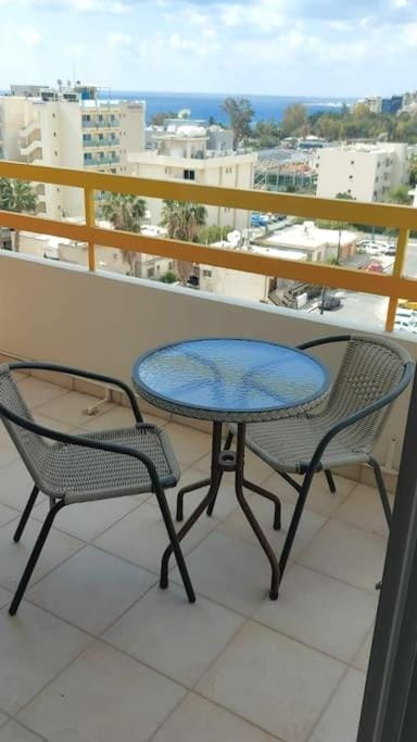 Balcony Sea View Whole Apt, Minutes To Beach Apartment in Limassol City