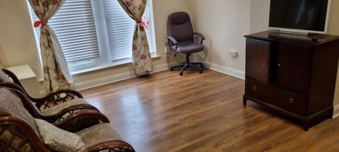 Smart Large Room Idealy Located near Doncaster - Rotherham -Sheffield Bed and Breakfast in Sheffield