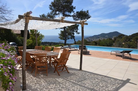 Villa piscine avec belle vue mer Villa in Hyères