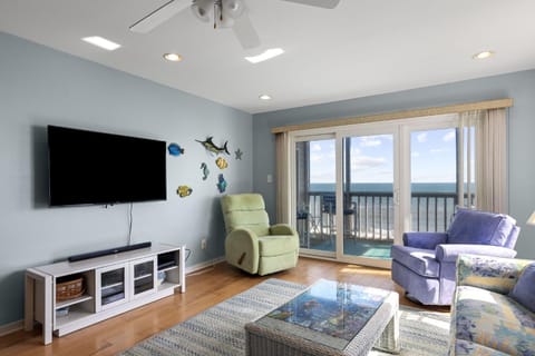 Breakers C32 condo Apartment in Pine Knoll Shores