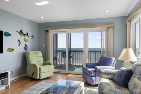 Breakers C32 condo Apartment in Pine Knoll Shores