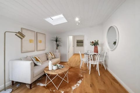 Balmain Central Cozy 3 bed house Chalet in Rozelle