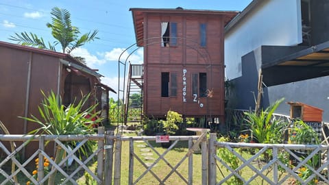 Property building, Day, Landmark view