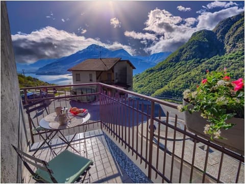 Casa Vacanza alla Curva Apartment in Province of Lecco