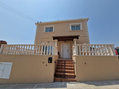 Family House Villa in Paphos District