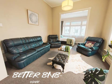 Hutt central Warm Spacious for big family House in Lower Hutt