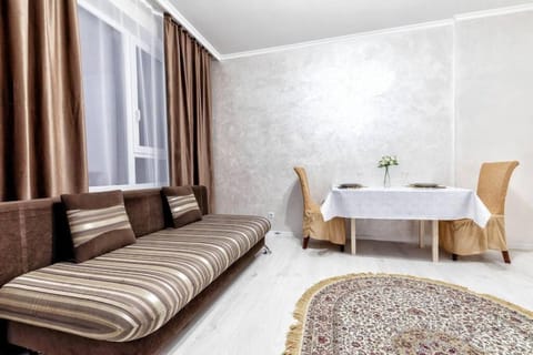 Просторный апартамент Apartment in Almaty