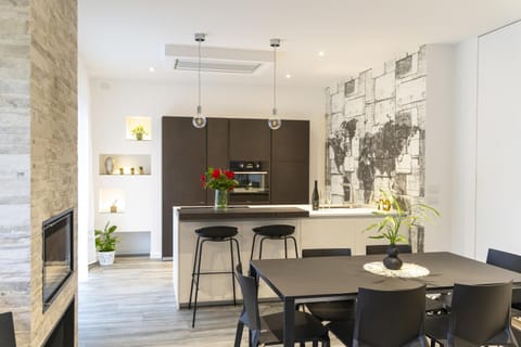 Kitchen or kitchenette, Living room, Dining area