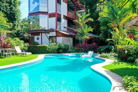 La Casa del Mango Pool Ocean Mountain Views House in Cahuita