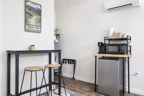 NEW 1BR efficiency apartment in Johnson City Apartment in Johnson City