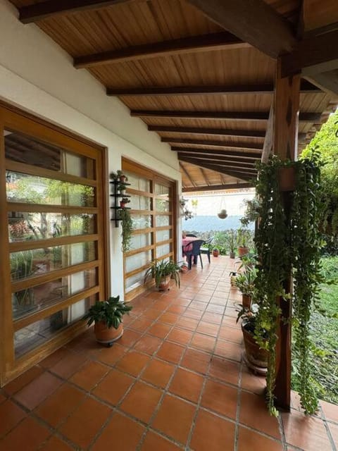 Hermosa Cabaña Campestre en Chinacota House in North Santander, Colombia