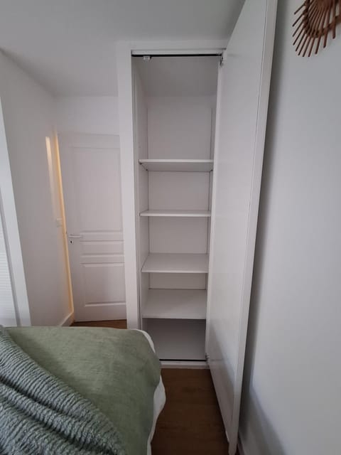 Bed, Bedroom, storage, wardrobe