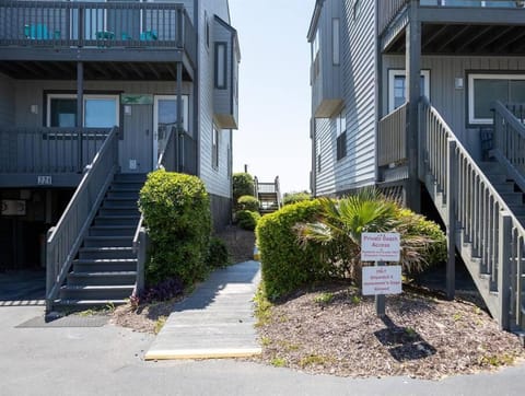 Oceanfront Pool Balcony at Ospreys Nest in North Topsail Beach Apartment in North Topsail Beach