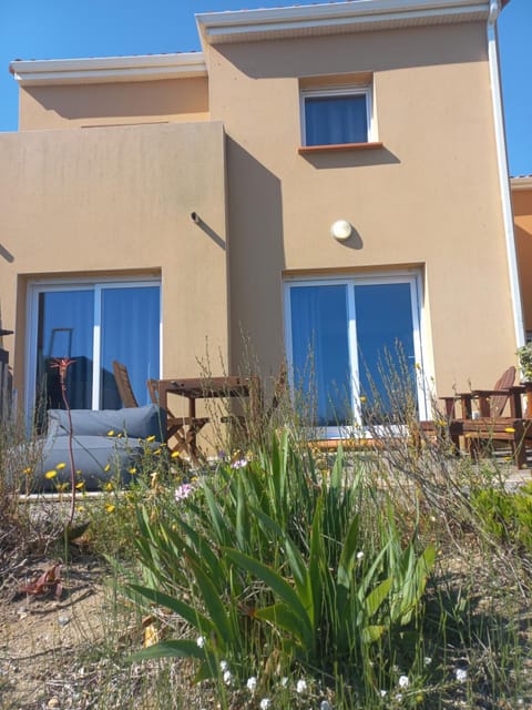 Property building, Patio, Garden view