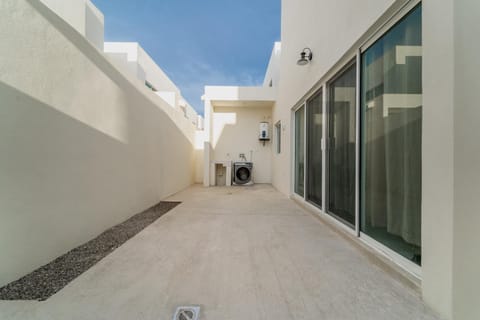 Patio, Inner courtyard view