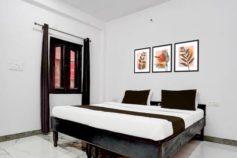 OYO Aarav Residency Hotel in Noida