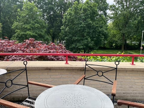 Balcony/Terrace, Garden view