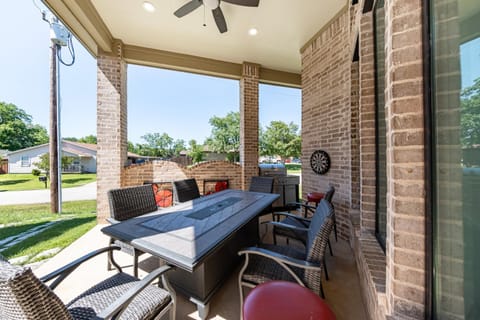 Family Home Near Lake & Local Parks Appartement in Little Elm