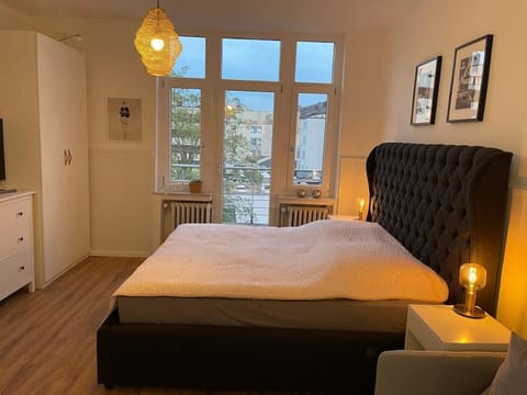 Luxus Appartement in zentrale Lage von Siegburg Apartment in Sankt Augustin