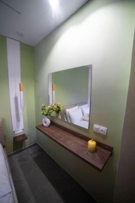 Coloris Viridis room Apartment in Thessaloniki