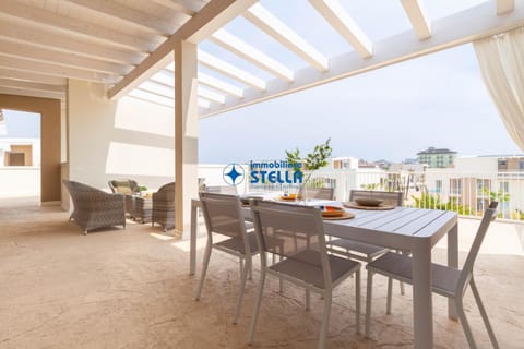 Day, Balcony/Terrace