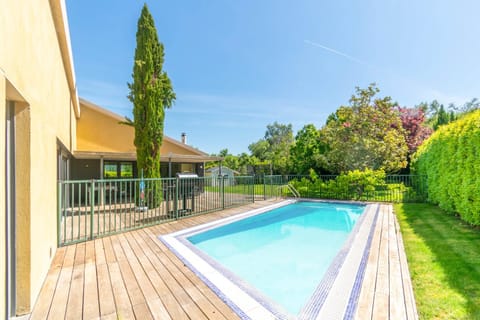 Property building, Spring, Day, Garden, Garden view, Pool view, Swimming pool