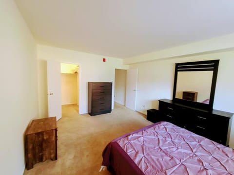 Modern 1br Retreat In Elkins Park - Long Term Apartment in Cheltenham Township