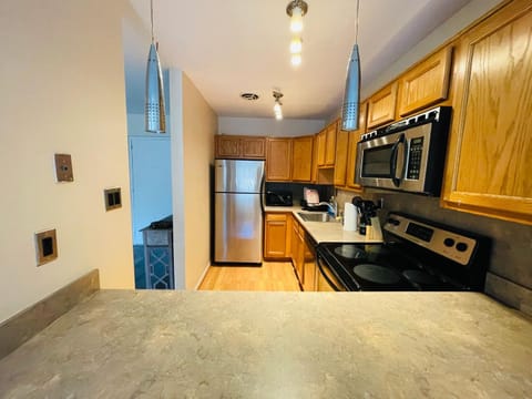 Modern 1br Retreat In Elkins Park - Long Term Apartment in Cheltenham Township