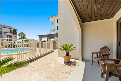 Dune Villas 7A is a 1 bed and 1 bath unit located off beautiful 30A House in Fort Walton Beach