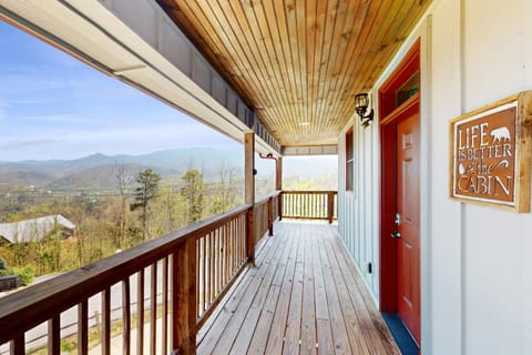 The Hilltop Chalet House in Gatlinburg