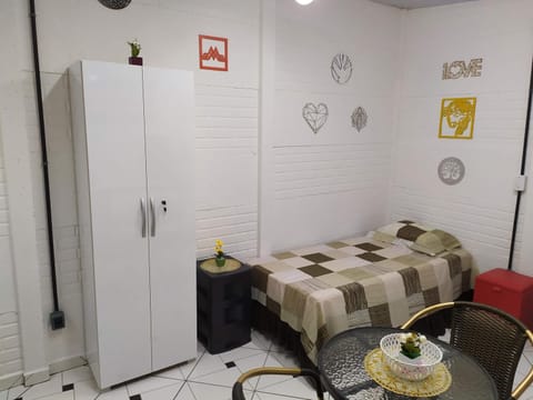 Condomínio Dona Cida - Flats, Casas e kitnets Mobiliadas House in Atibaia