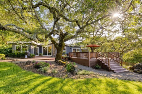 Pepperwood Escape by AvantStay Outdoor Living Views House in Santa Rosa