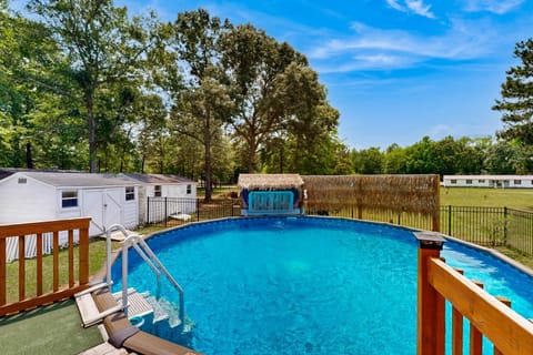 Campbell Lake House House in Lake Marion